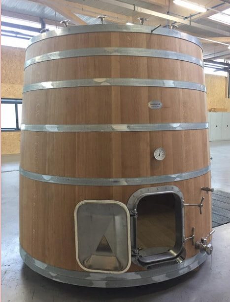 Upright oak tank